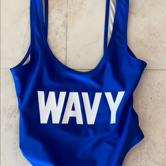 One piece swim suit - Picture 2 of 2